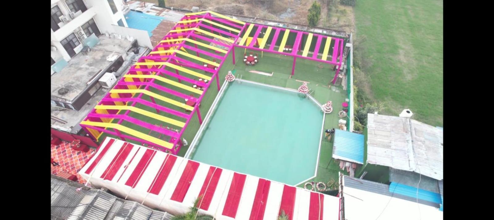 Hotel Kuber Rai Exterior photo