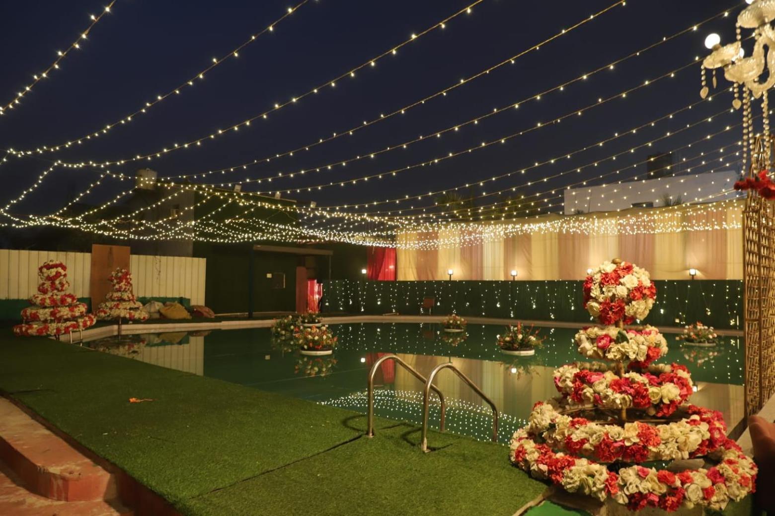 Hotel Kuber Rai Exterior photo